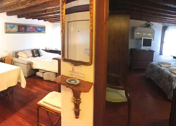 Venice Luca\'S House
